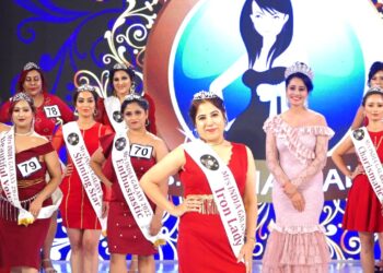 Kavita Mehta from Gurugram bagged the sub title Mrs.Iron Lady at Mrs.INDIA Galaxy 2022