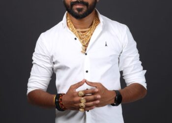 Rahul Borole a young and dynamic social worker and politician gained widespread recognition for his philanthropic work around Aurangabad