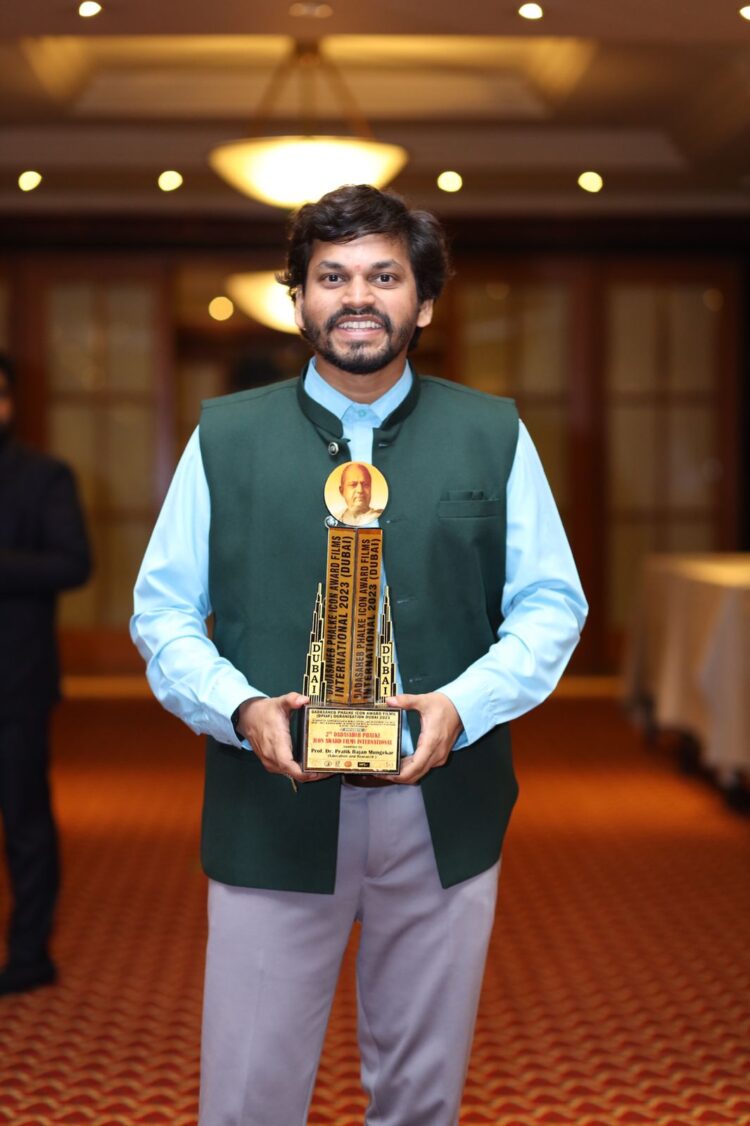 Dr Pratik conferred with Dadasaheb Phalke Icon Award 2023
